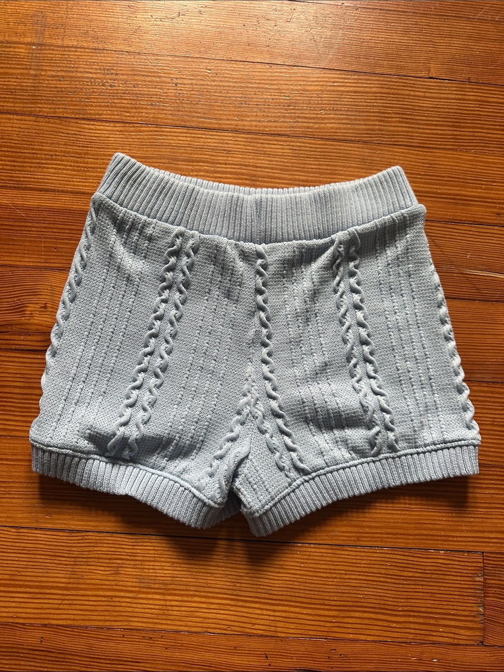 Zara Knit High-Waist Cable Shorts - Light Gray - Picture 2 of 3